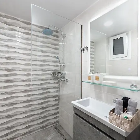 Modern Flat With Garden And Jacuzzi Ixia (Rhodes)